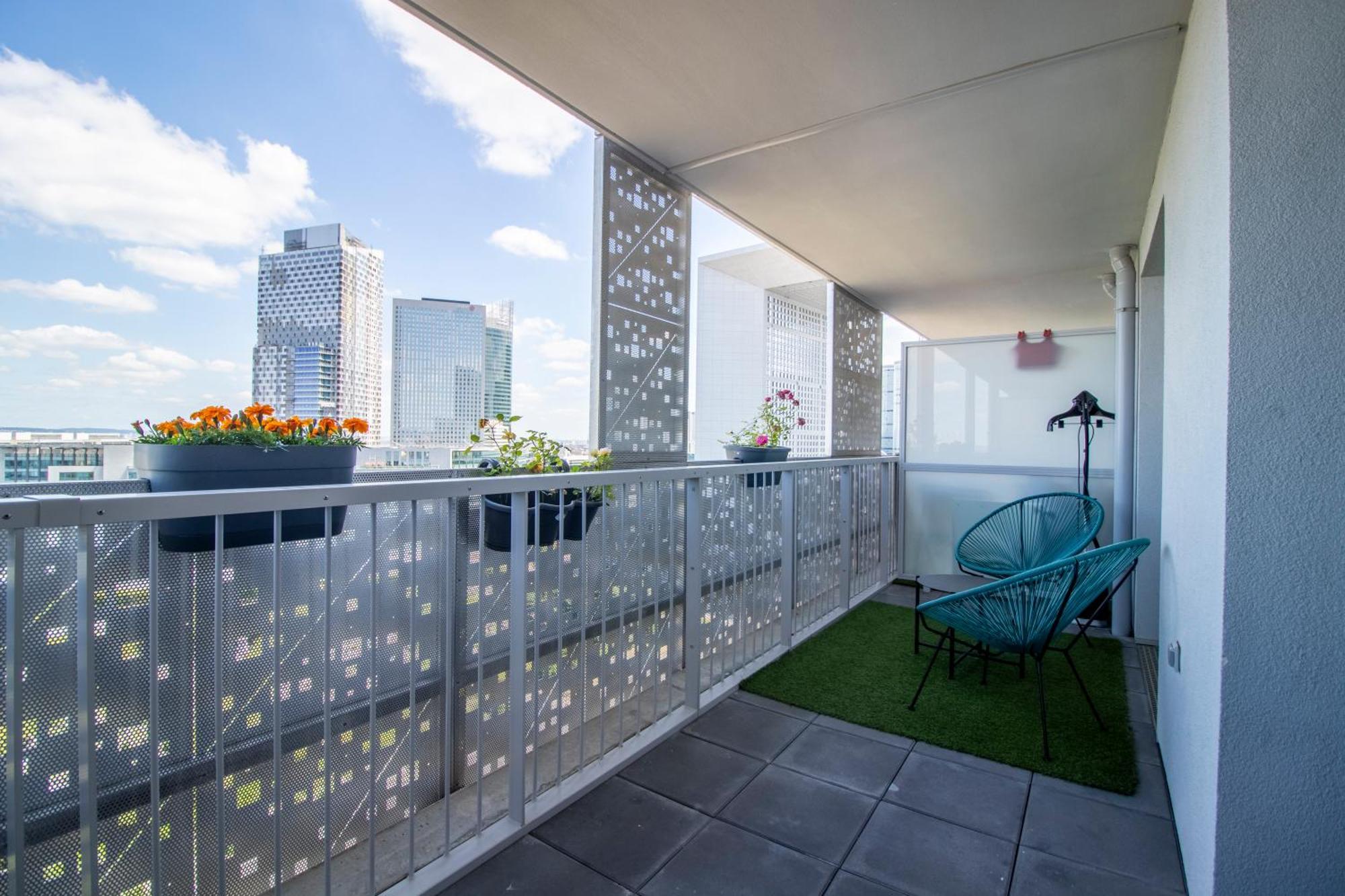 Luxury 2 Rooms Apartment With Balcony Puteaux Ngoại thất bức ảnh